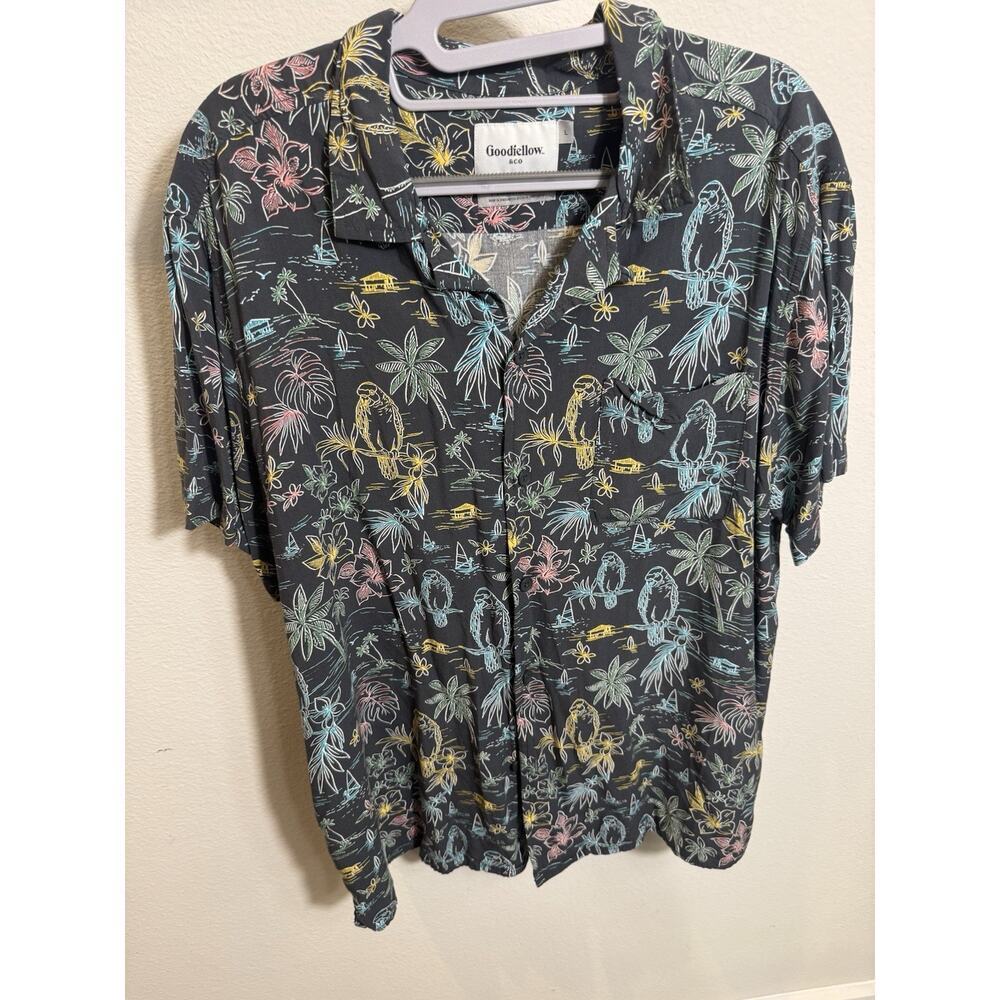 Goodfellow Shirt‎ Mens Large Multicolor Floral Animals Hawaiian Casual Dad